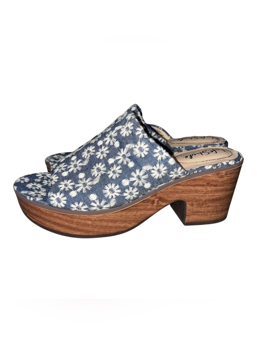 Life Stride Paradise Platform daisy embroidered denim platform clog mule sandals